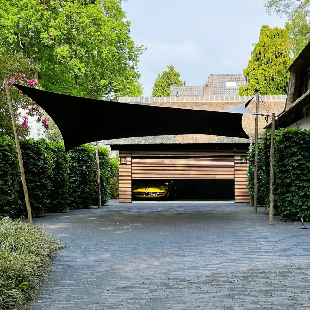 Qtents sunshade for a carport