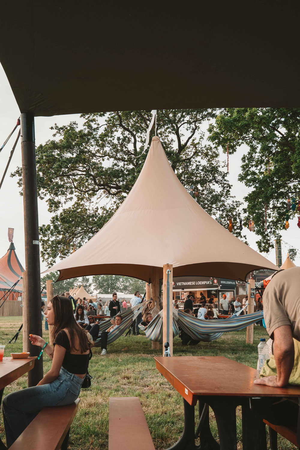 Chilling in Qtents hammock under te LAYZ festival shelter