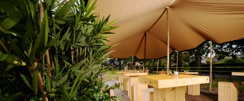 Sailcloth tent of Qtents outdoor event