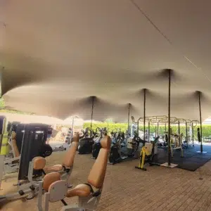 Stretch tent Qtents interieur gym