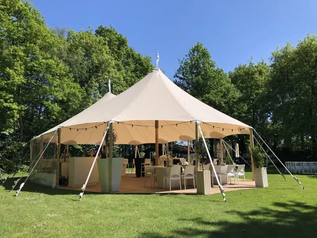 Qtents Sailcloth outdoor event with decoration